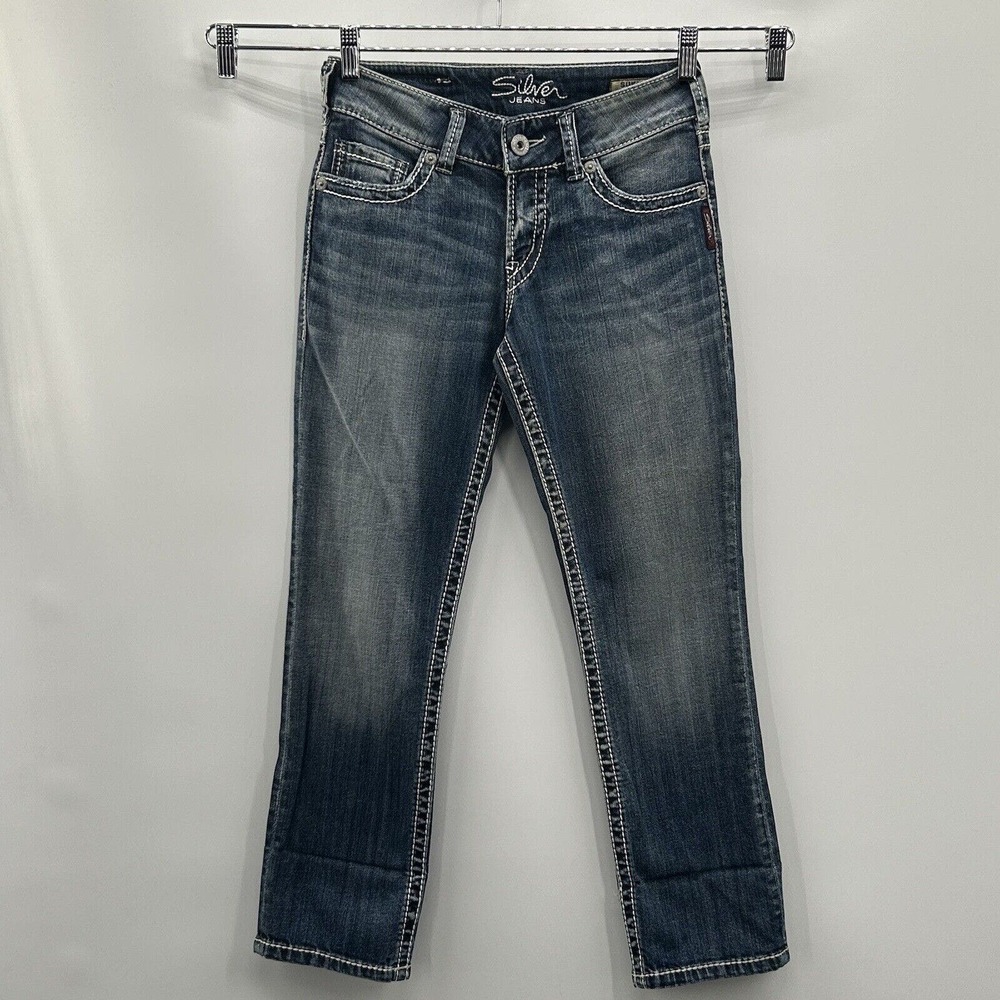 Silver Suki Capri Jeans Women's 26‎ (27/26) Medium Wash Denim Embroidered